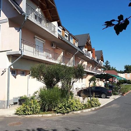 Wolf Hotel Sárvár Dış mekan fotoğraf