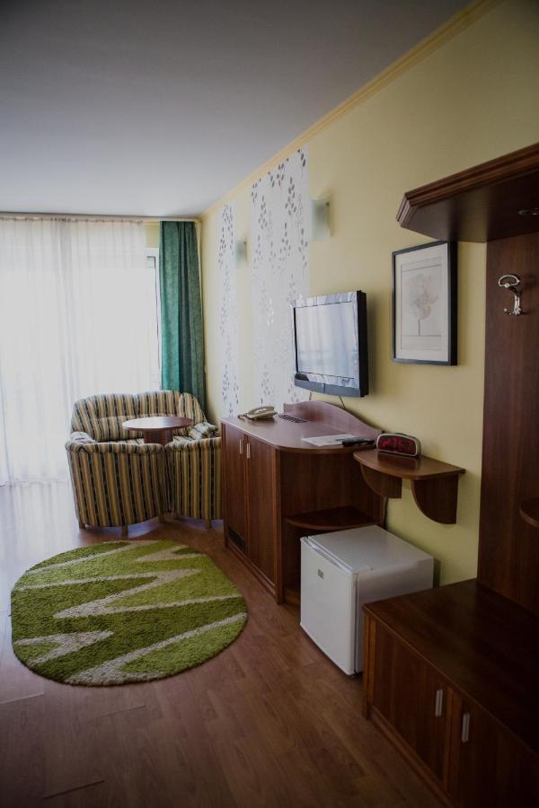 Wolf Hotel Sárvár Dış mekan fotoğraf