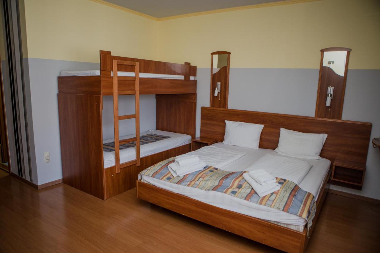 Wolf Hotel Sárvár Dış mekan fotoğraf