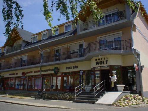 Wolf Hotel Sárvár Dış mekan fotoğraf