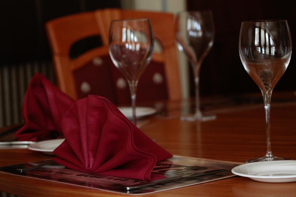 Wolf Hotel Sárvár Dış mekan fotoğraf