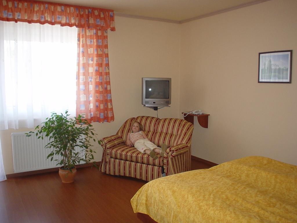 Wolf Hotel Sárvár Dış mekan fotoğraf
